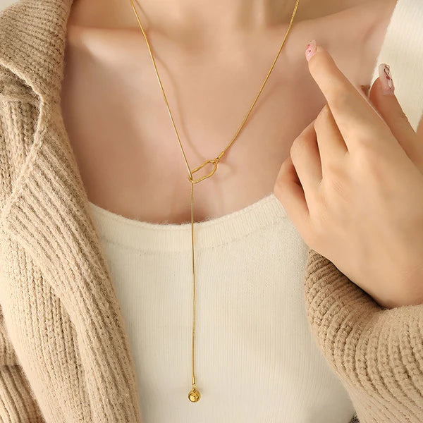 Velvet Aura Necklace