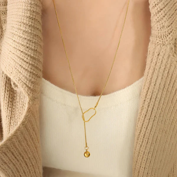Velvet Aura Necklace